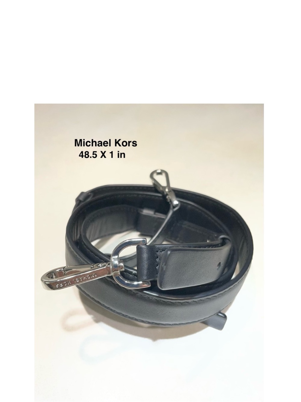 Micheal kors Adjustable Black/Silver Leather Strap length 48.5 X 1.0 in ⭐️⭐️⭐️